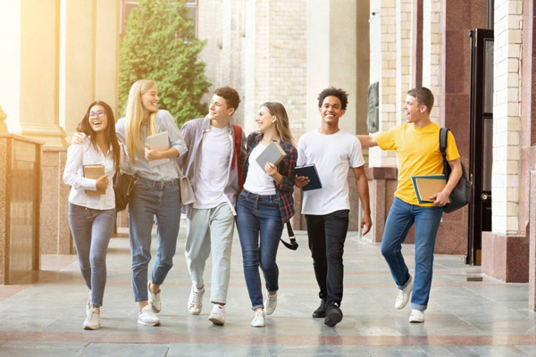 Comment choisir la meilleure assurance pendant vos études ?