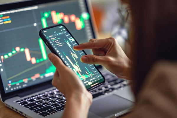 Comment trader avec 100 euros ?